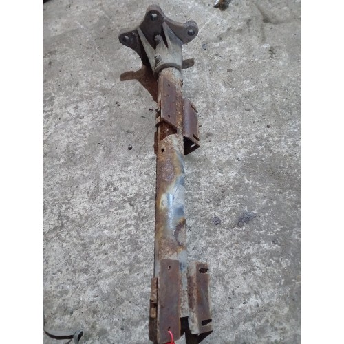 Кронштейн полукрыла (труба) Mercedes задний (638)