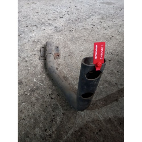 Кронштейн трубы глушителя Mercedes (643)-1