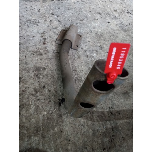 Кронштейн трубы глушителя Mercedes (646)-2