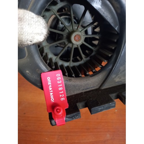 Моторчик отопителя (печки) Mercedes Actros/Axor в корпусе (126)-3