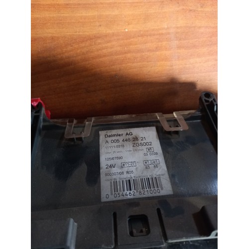 Панель приборов Mercedes Axor (858)-3