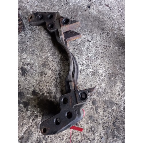 Скоба суппорта Scania R420 023183 (680)-2