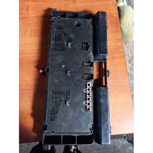 Панель приборов Mercedes Actros (865)-3