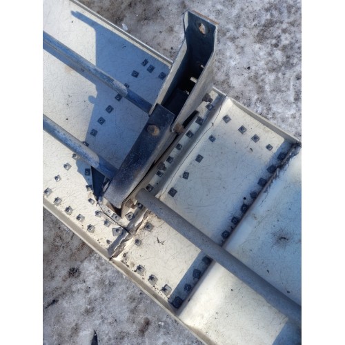 Спойлер кабины DAF 95 547875 клепанный открывной LH (919) -2