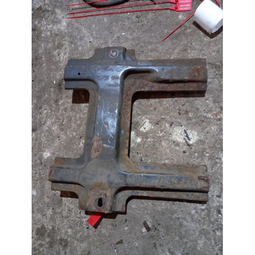 Кронштейн Mercedes Axor (935)-2