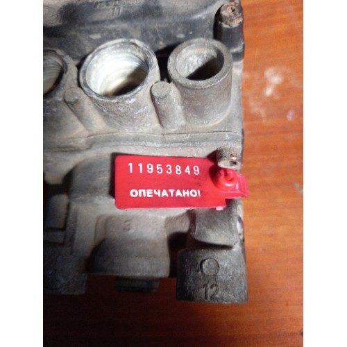 Кран главный тормозной Mercedes Actros Axor (849)-1