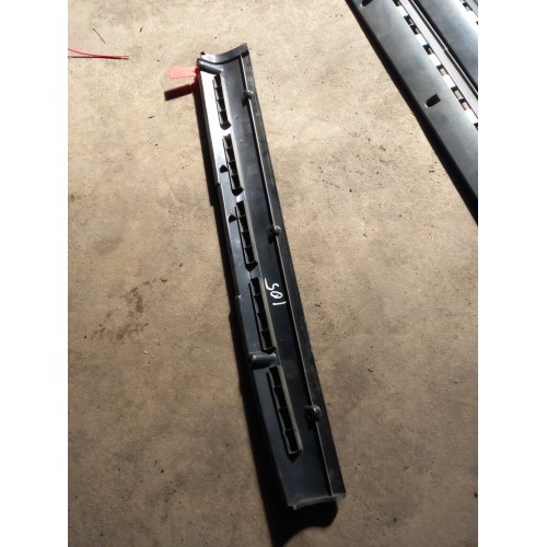 Накладка на торпедо (верхняя часть)(воздуховод лобового стекла) DAF 95/105 RH (979)-2