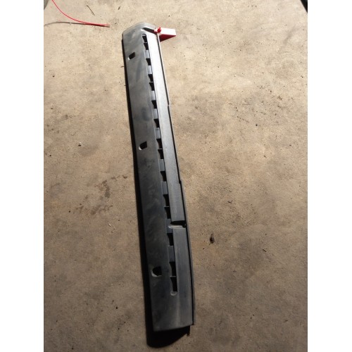 Накладка на торпедо (верхняя часть)(воздуховод лобового стекла) DAF 95/105 RH (980)