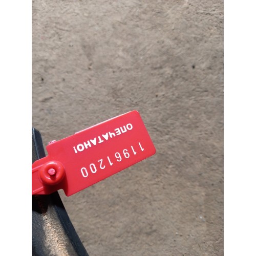 Накладка на торпедо (централ.часть под магнитолу) DAF CF (200)-1