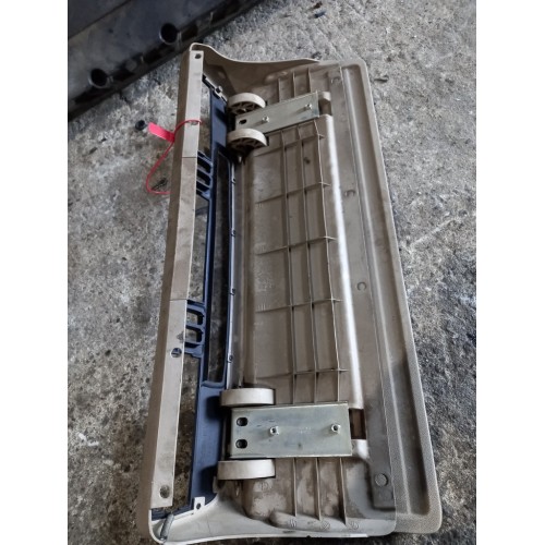 Козырек солнцезащитный Scania R380LA 037255 в сборе с рамкой (125)-2