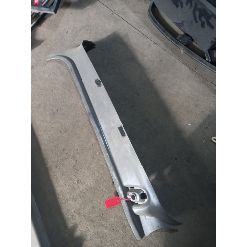 Накладка на стойку лобового стекла DAF 105 внутренняя RH (101)-2