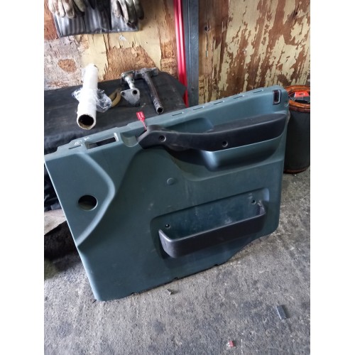 Обшивка (карта) двери DAF 95 583587 в сборе RH (048)