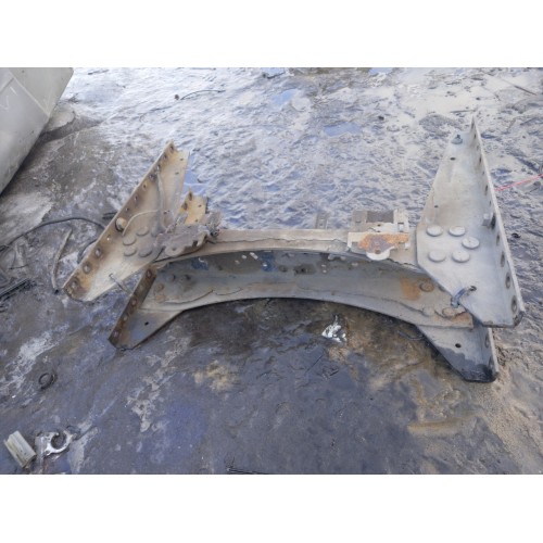 Траверса Renault Premium 016340 DXI центральная (044)-2