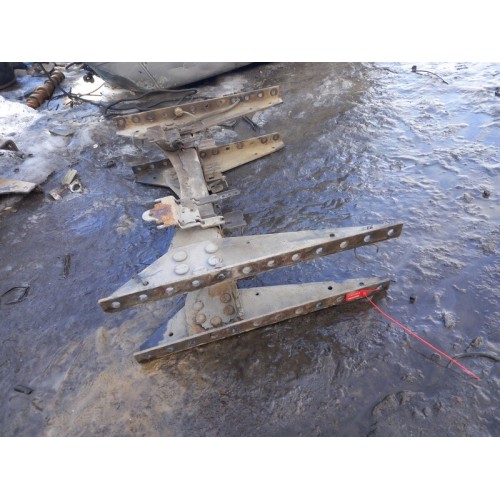 Траверса Renault Premium 016340 DXI центральная (044)-5