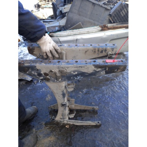 Траверса Renault Premium 016340 DXI центральная (044)-1