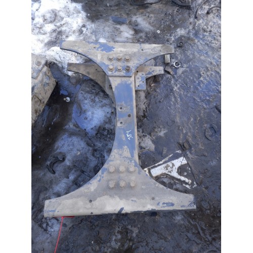 Траверса Renault Premium 016340 DXI центральная (045)