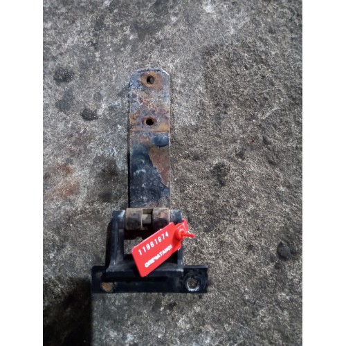 Петля капота DAF 95 583587 (674)