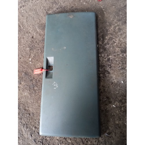 Крышка бардачка DAF 95 583587 LH/RH (719)