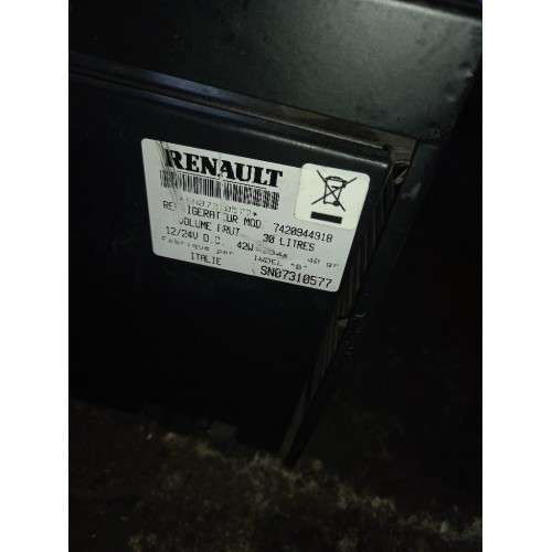Холодильник Renault Premium 460 007695 (309)-3