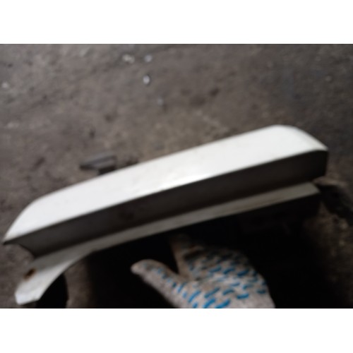 Дефлектор кабины Mercedes Axor 792088 LH (658)-1