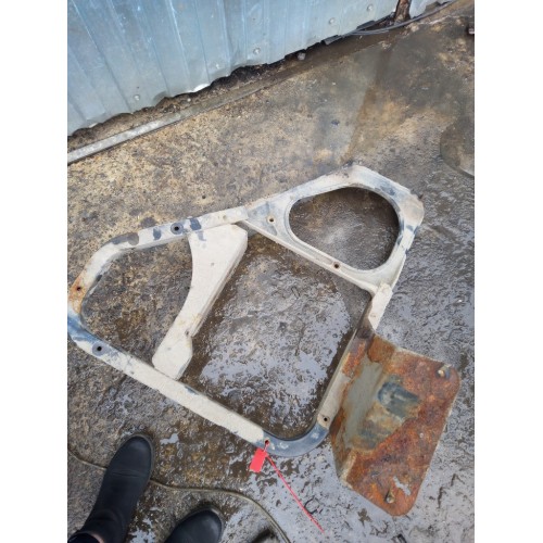 Кронштейн переднего крыла Renault Premium 016340 LH (645)-3