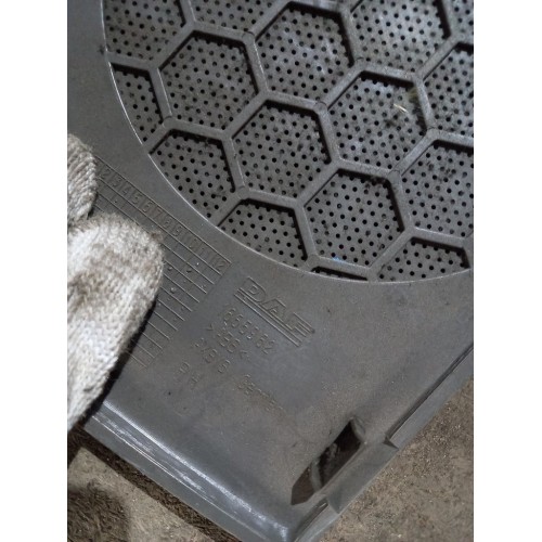 Сетка динамика DAF 105 RH (061)-2