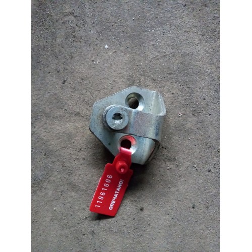 Ответная часть замка двери DAF 105 (606)