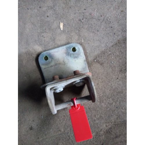 Ответная часть замка капота DAF 95/105 (620)-1