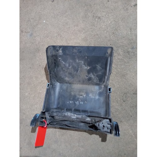 Крышка электроразъемов кабины DAF 95/105 нижняя часть (542)-2