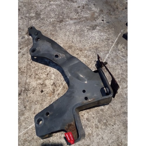 Кронштейн усилителя бампера Scania G400 269358 (546)  |RH