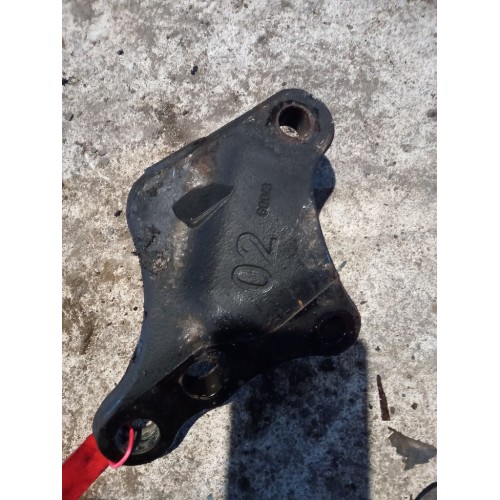 Кронштейн цилиндра подъема кабины Scania G400 269358 (458)-1