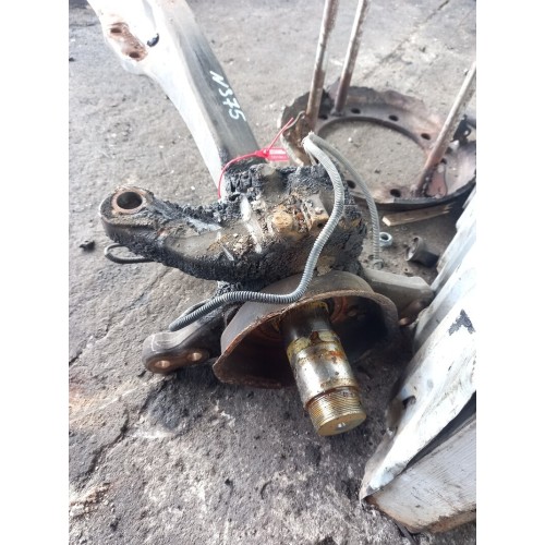 Балка передняя Scania G400 269358 2011г в сборе с цапфами (282) -2