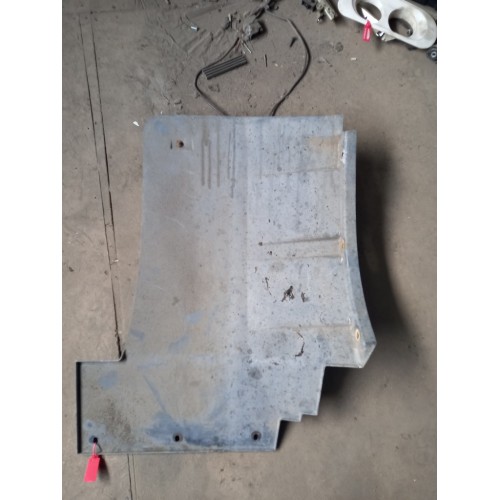 Подкрылок основной подножки DAF 95/105 передний LH (825) -1