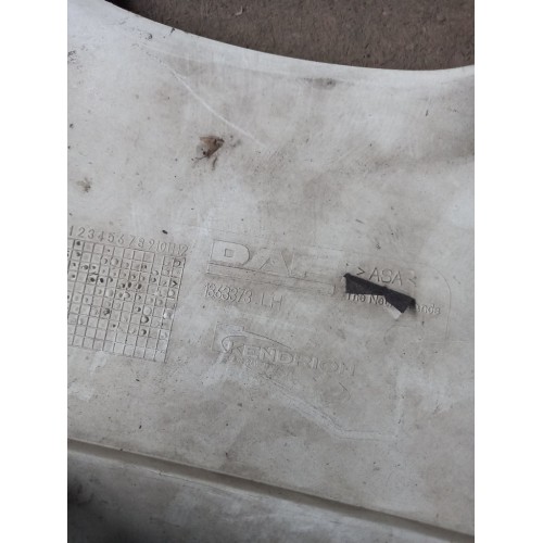 Накладка на фару DAF 85 CF LH (172)-2