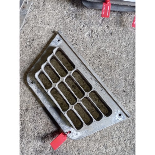 Накладка на подножку основную DAF 95/105 нижняя (806)-2