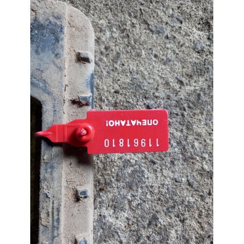 Кронштейн подножки нижней DAF 85 CF (810)-1