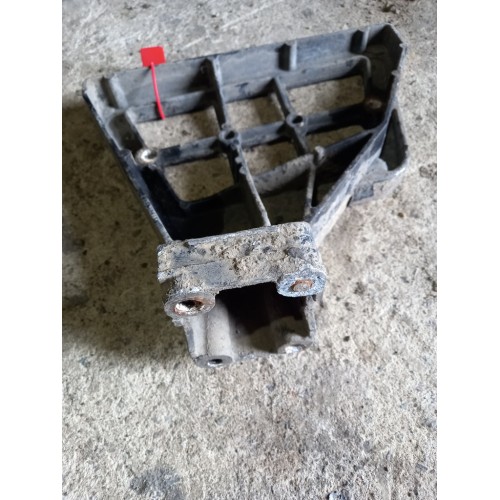 Кронштейн подножки нижней DAF 105 LH (991)-2