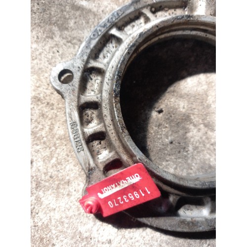 Крышка КПП Volvo (270)-1