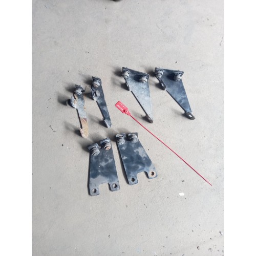 Кронштейн солнцезащитного козырька DAF105/95 (комплект из 6 штук) (813)