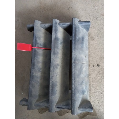 Часть решетки радиатора (откидная) DAF 95 (912)