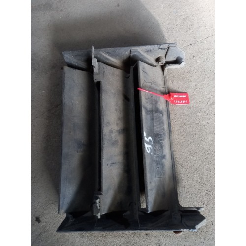 Часть решетки радиатора (откидная) DAF 95 (913)-2