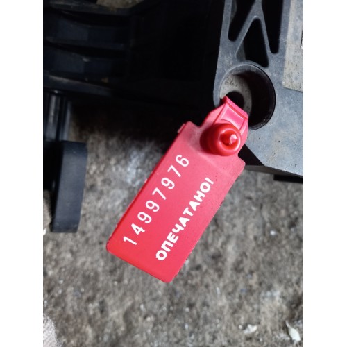 Петля фары Volvo FH 12 437853 RH (976)-2