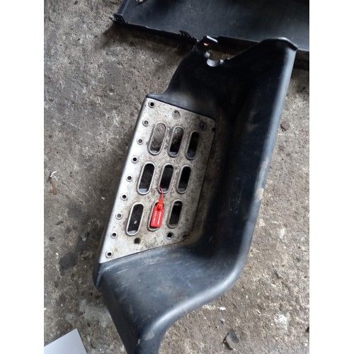 Подножка нижняя Volvo FH 12 437853 (968)