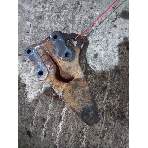 Кронштейн двигателя Renault Premium DCI задний RH (353)-3