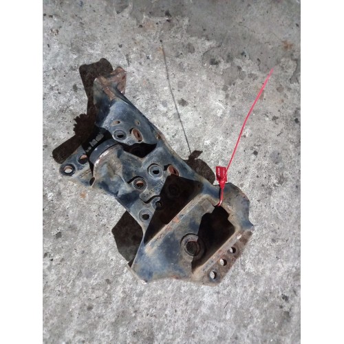 Кронштейн буксировочного крюка VolvoFH 12 467307 RH (355)