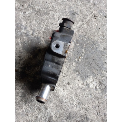 Фланец соединения жидкости охлаждения DAF 106 (423)-1