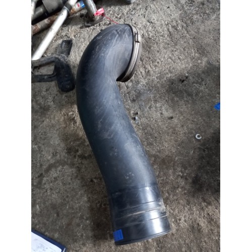 Патрубок воздушного фильтра Renault Premium 460 007695 (246)