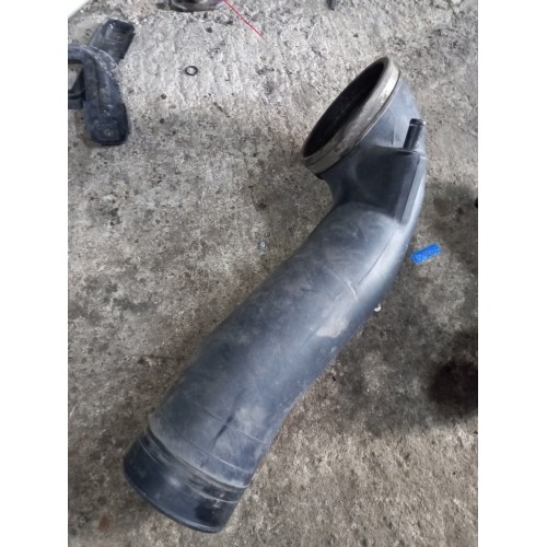 Патрубок воздушного фильтра Renault Premium 460 007695 (246)-2