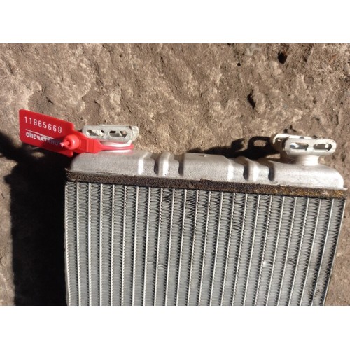 Радиатор отопителя (печки) Mercedes (669)-1