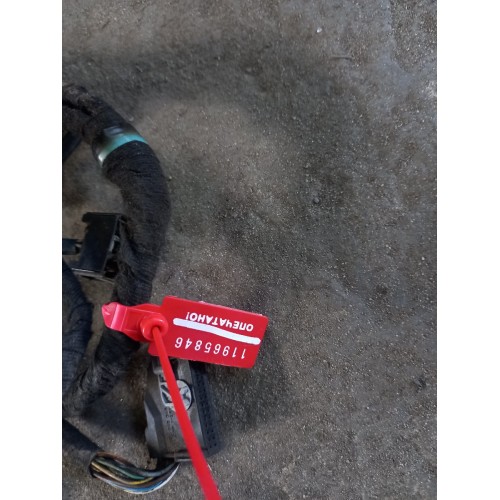 Проводка двери Mercedes LH (846)-1